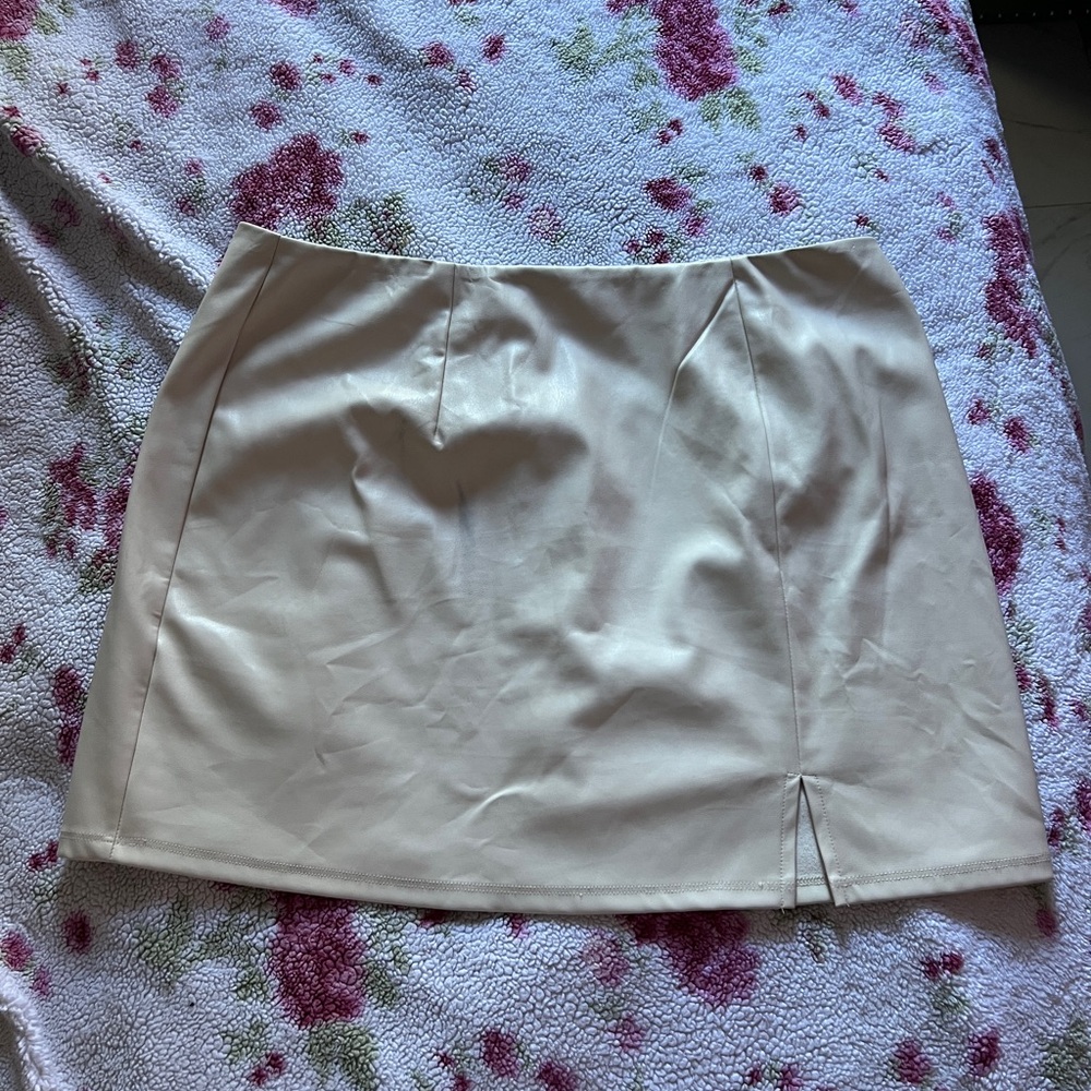 Stylish Tan Mini Skirt